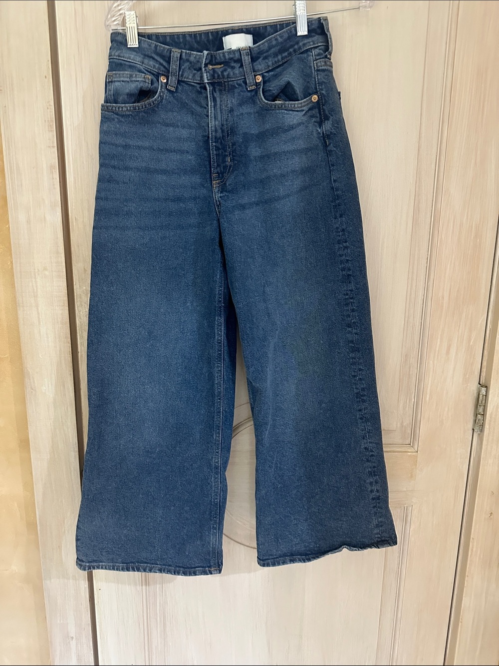 H&M Cropped Wide-Leg High-Rise dark blue Jeans size 4